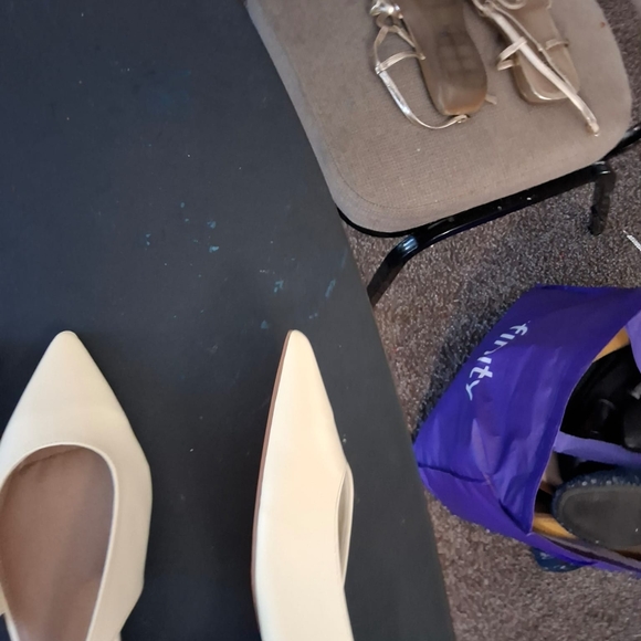 ASOS Cream Pointed Slingback Flats - Picture 7 of 8